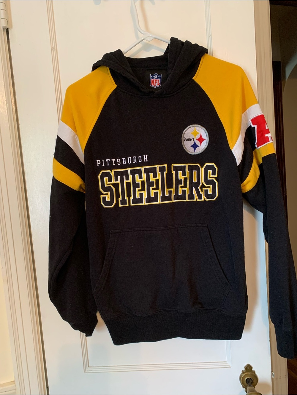NFL Pittsburgh Steelers Black & Gold Crewneck Sweatshirt size Small